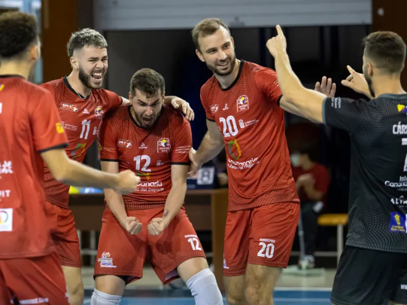 Estudiante de Administración de Empresas se destaca en la Liga de Voleibol de España Estudiante de Administración de Empresas se destaca en la Liga de Voleibol de España
