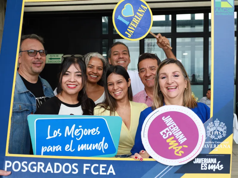 Encuentro de Egresados de Posgrados de la Facultad de Ciencias Económicas y Administrativas Encuentro de Egresados de Posgrados de la Facultad de Ciencias Económicas y Administrativas