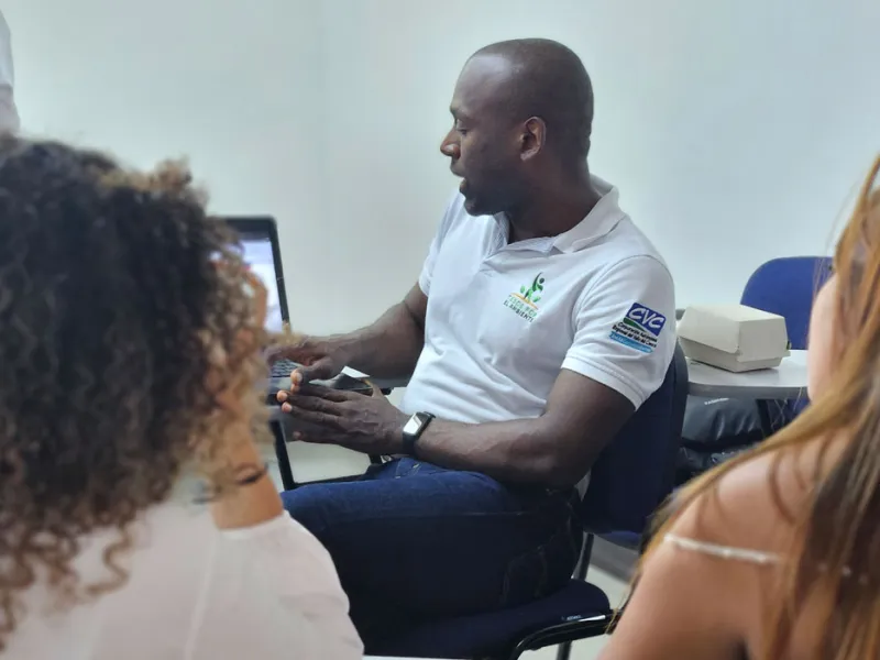 Jóvenes del Diplomado Tesos por el Ambiente Participan en Taller de Formulación de Iniciativas Juveniles Ambientales con la CVC