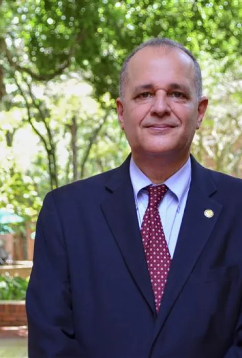 Willy Paul Stangl, nuevo director de posgrados de la Facultad de Ciencias de la Salud