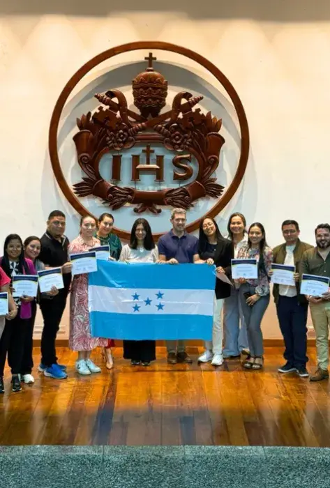 Estudiantes de Honduras visitan la Javeriana Cali y aprenden sobre el sistema de salud colombiano